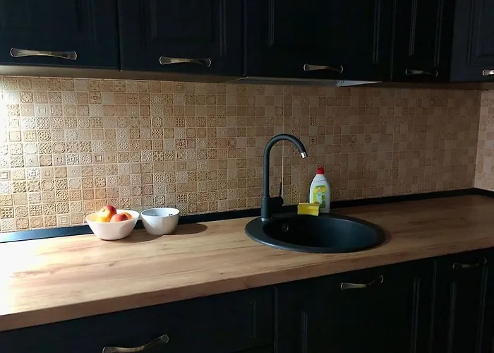 Lakeside Oasis Апартаменти *